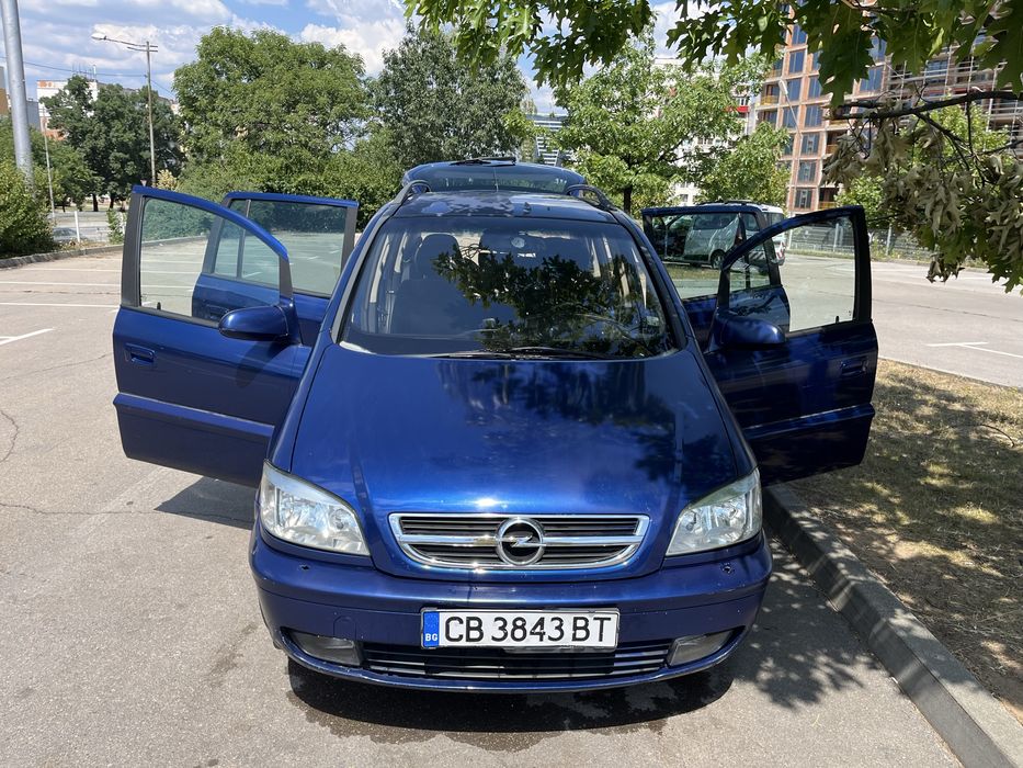 Opel zafira 7 места