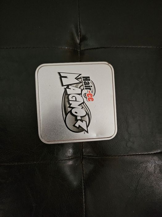 Magno-Z set 3 figurine magnetice in cutie metalica +robotel bonus