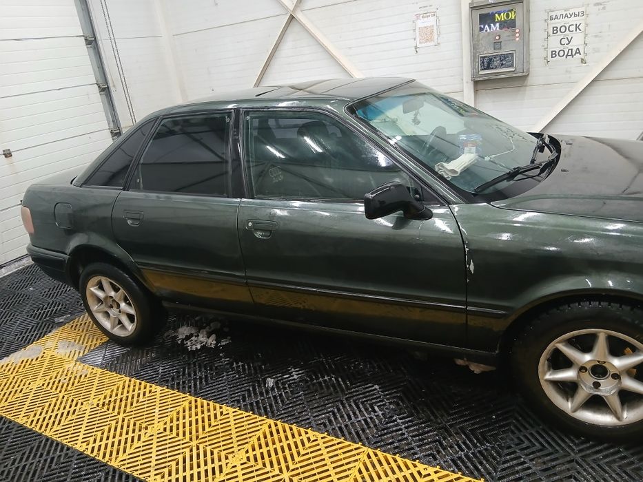 Ауди б 4  обмен на лошадей крс