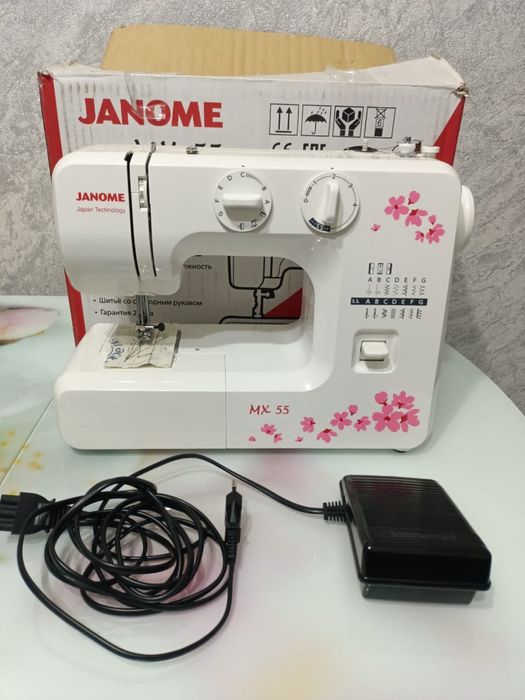 Продам швейную машинку Janome MX 55