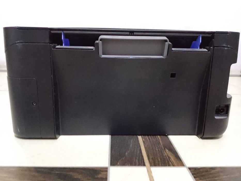 принтер эпсон.         .