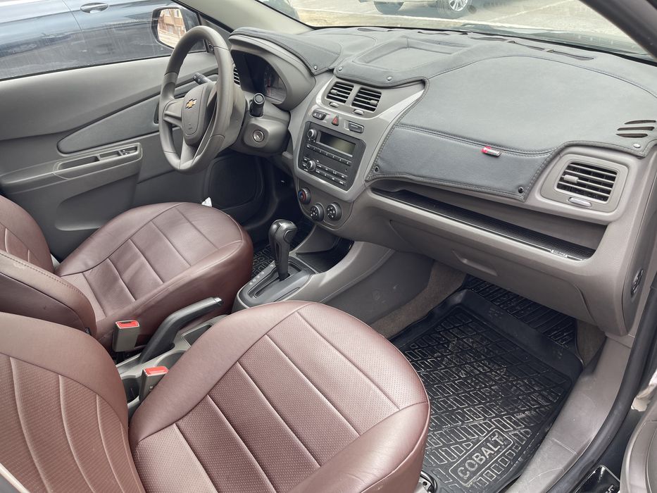 Автомобиль Кобальт