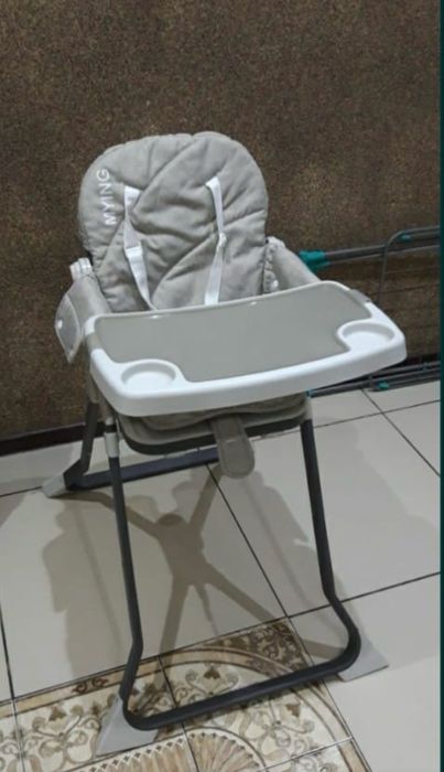 Стол для кормления детей б/у