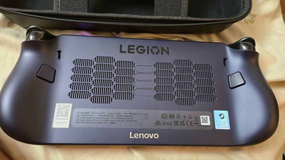 Lenovo Legion Go S Z1Extreme