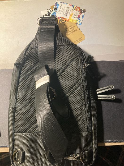 Сумка Robert Graham новая