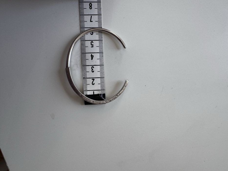 Твърда гривна Пандора, тип белезник