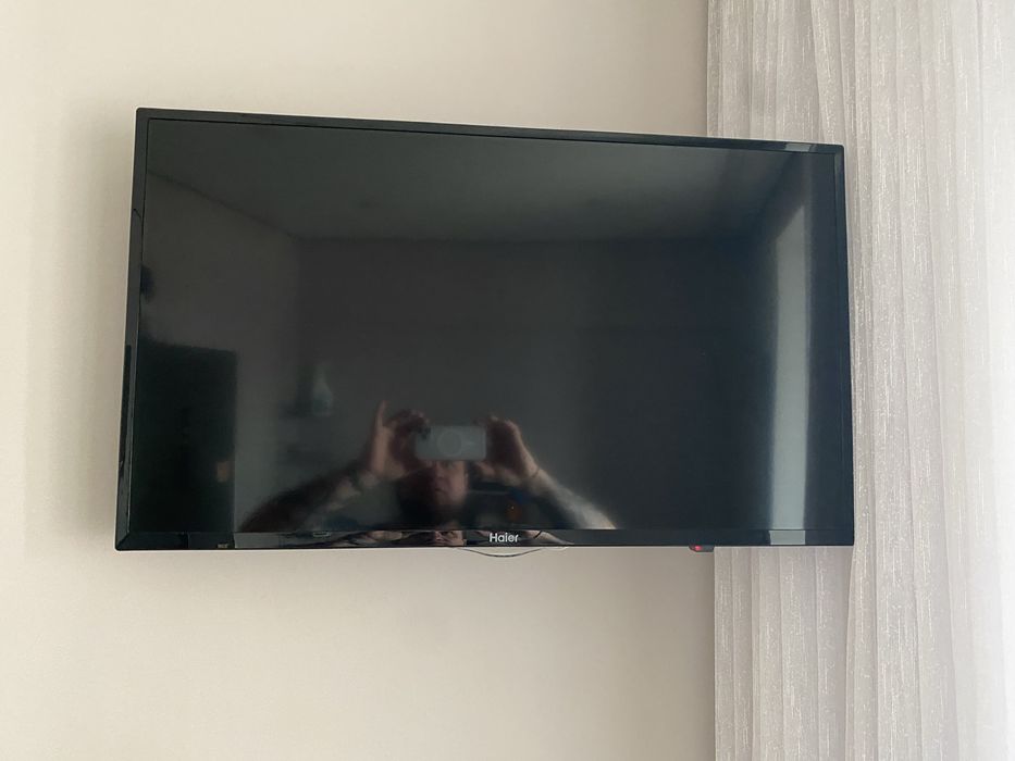Продам телевизор Haier smart tv