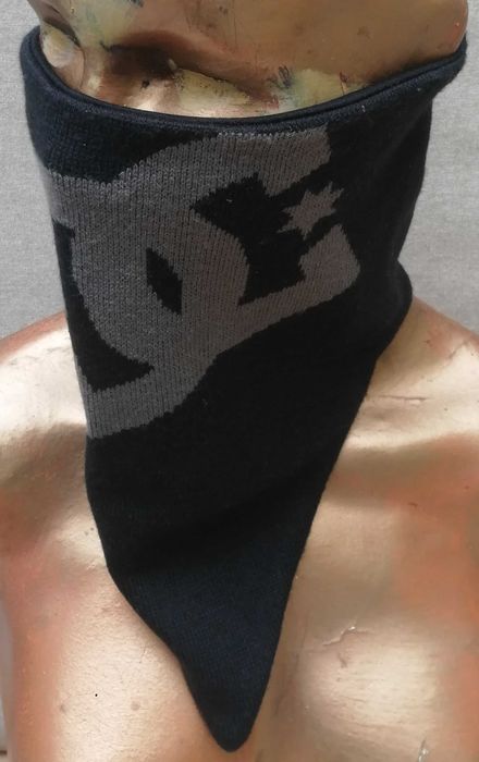 Шапка Volcoм StoneAgeCuffBeanie и DC шал/маска