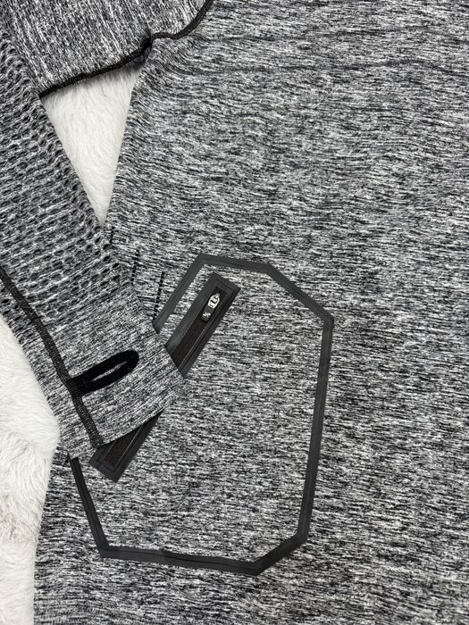 Мъжка блуза REVOLUTION RACE . Размер S