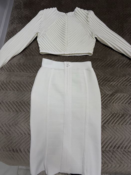 Бял бандажен сет – топ с дълъг ръкав + пола ,ХС размер