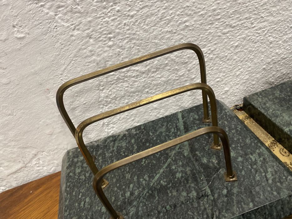 Мраморна мастилница поставка за писма и печати