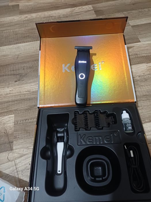 Vand trimer Kemei exceptional !