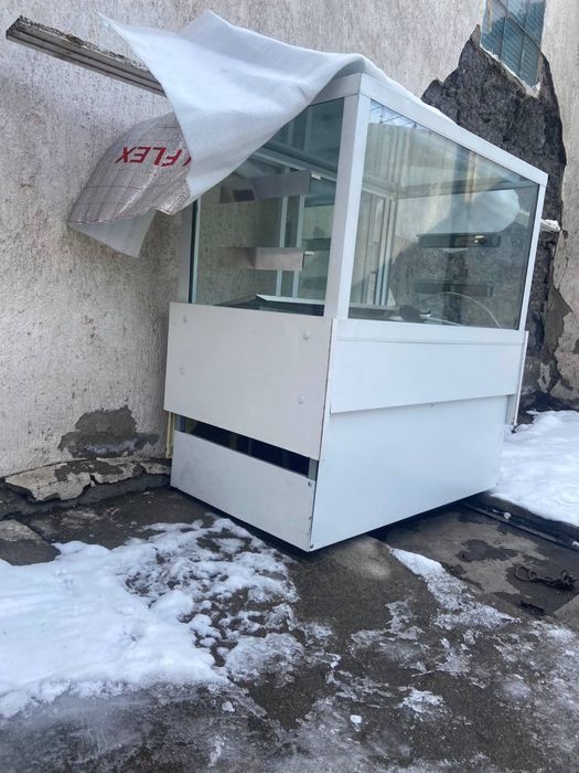 Витринный холодильник