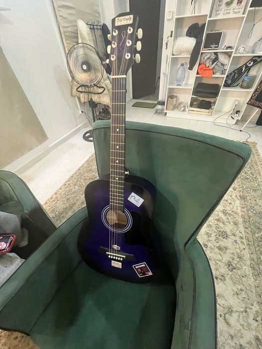 Продам гитару акустическая