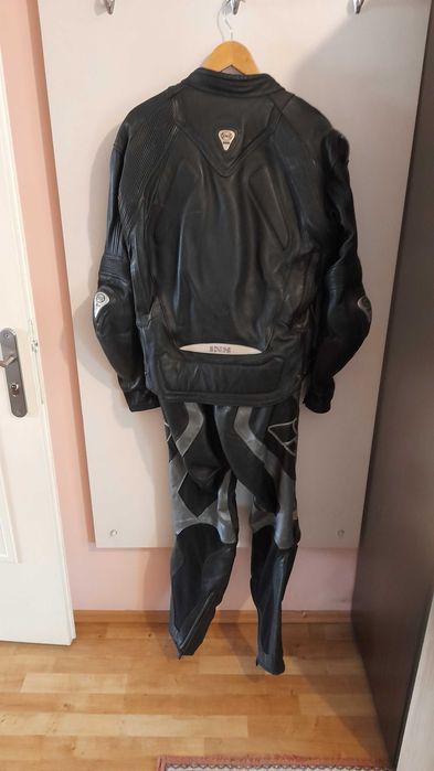 Мотоекипировка ixs 2 части или цял