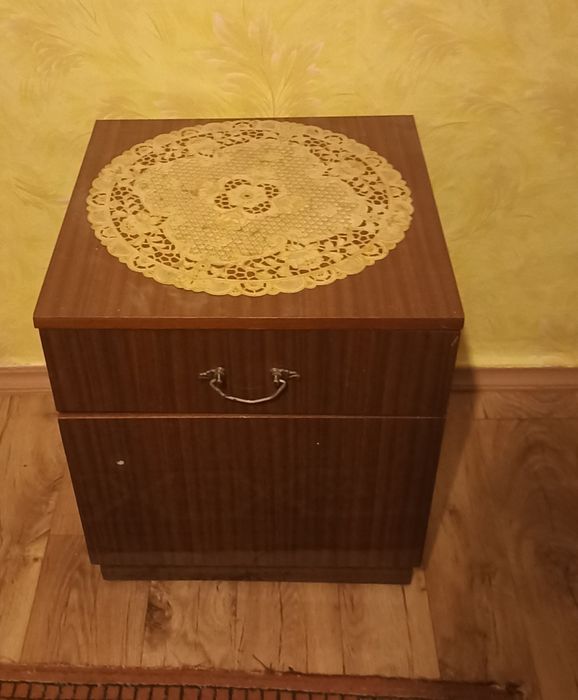 Продам тумбочка, мебель, для спальни, для дома