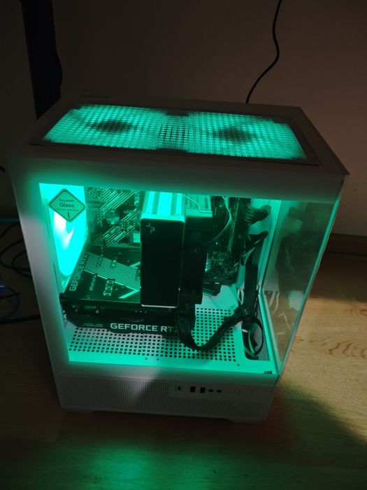 Vând unitate gaming ryzen 5600x rtx 3060 12 GB 16 GB RAM 3200 mhz