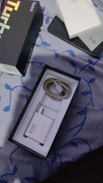 Redmi turbo 3 12/256