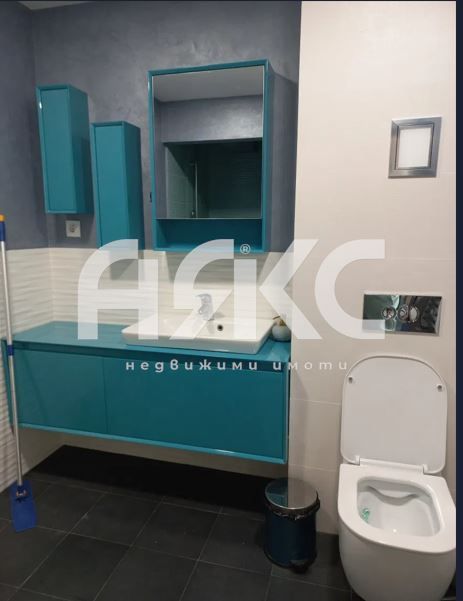 Дава се под наем Тристаен апартамент в София, Студентски град - 130 кв.м за 1246.44 € - Снимка #7