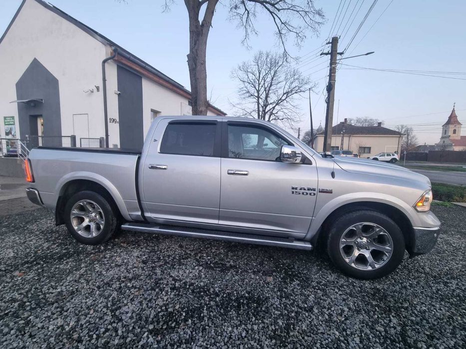 Dodge RAM Laramie 4x4 full/ Autoutilitara precum Hilux, Ranger, Amarok