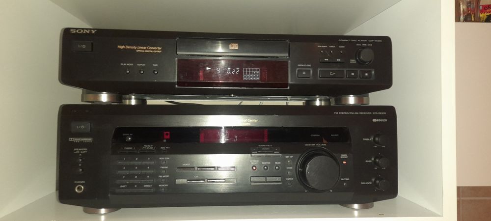 Amplituner și cd player Sony