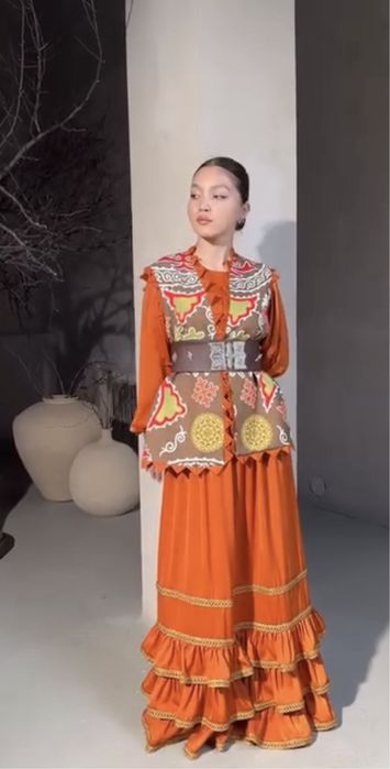 Продаю (двойку) вечернее платье в этно стилье