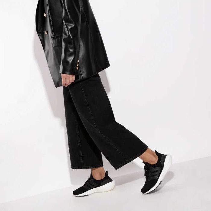 Оригинални дамски маратонки * ADIDAS ULTRABOOST 21 * 38.5 ,40.5