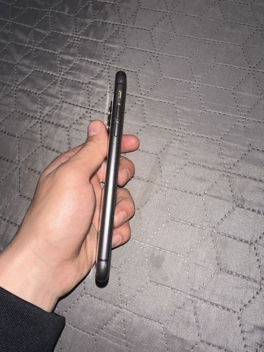 iphone 11 stare ff bun