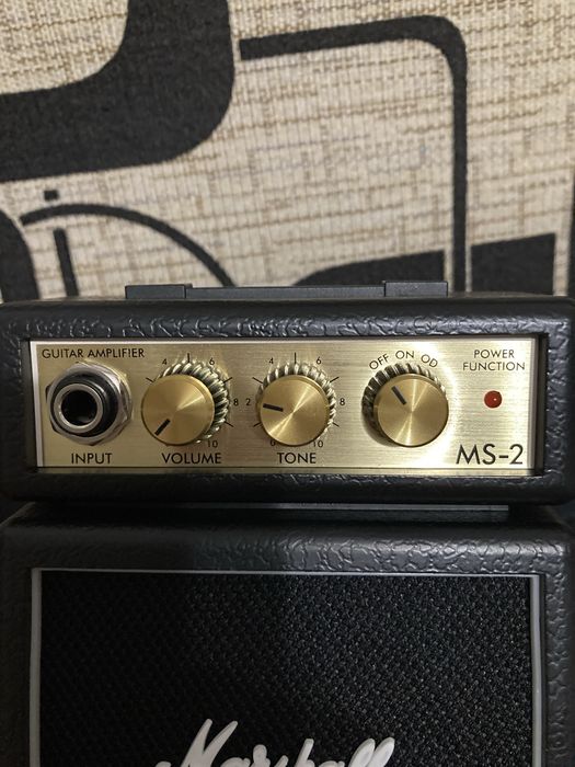 Amp pentru chitara electrica