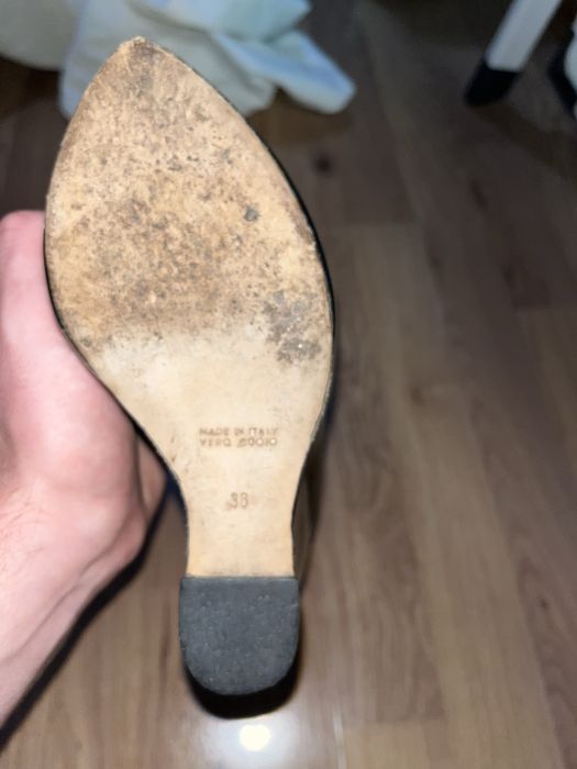 Обувки на Moschino