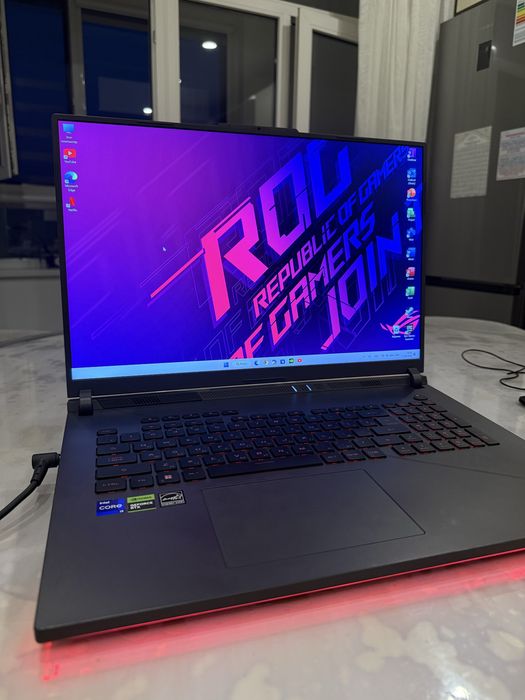 ASUS ROG Strix G18–Core i9-14900/RTX4070/RAM32GB