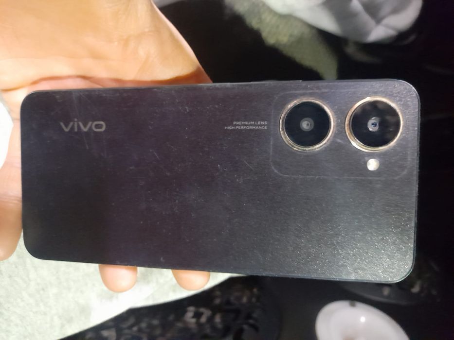 Продам Vivo Y03.