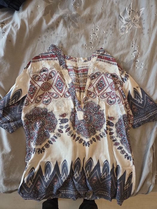 Подарявам дрехи.