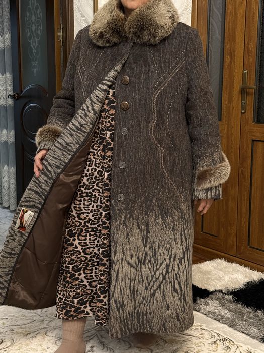 Пальто шерстяное б/у производство Россия 56 размер