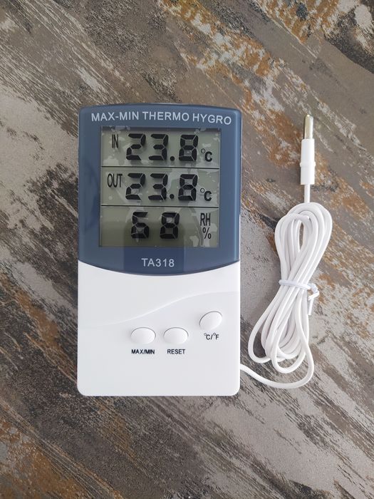 Термометр / Гигрометр / Градусник