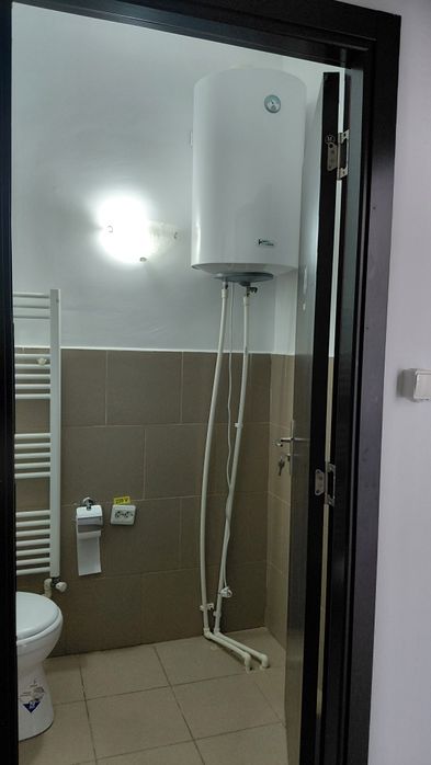 Spațiu comercial
