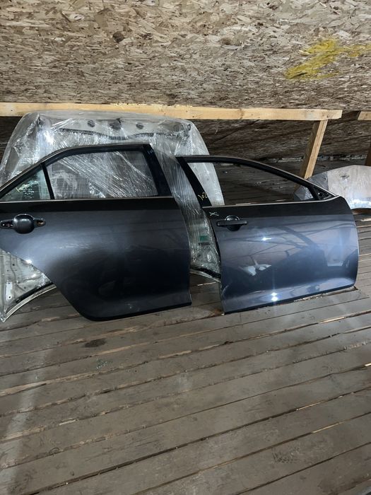 Toyota камри 50 двери