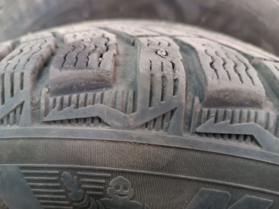 Продам шины MICHELIN