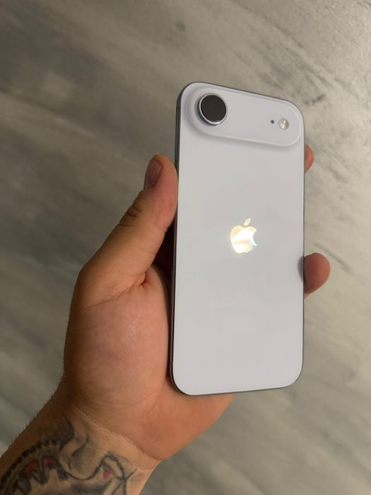 iPhone Air 256 gb Sky blue impecabil