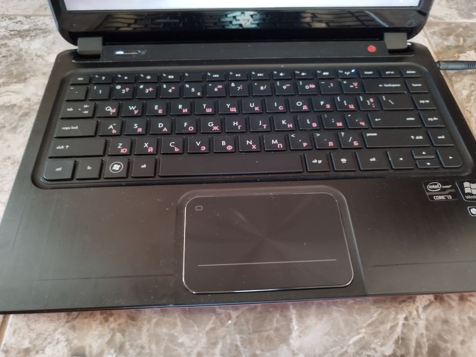 HP Envy 4 перфектен, надежден, стилен, тънък, много лек, нов ССД 150 л