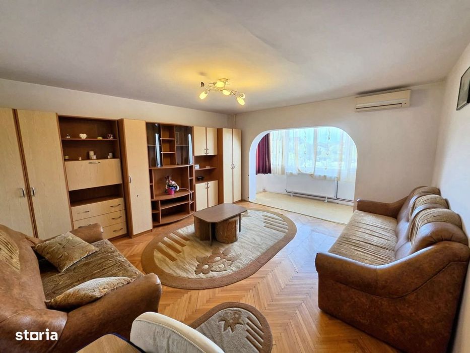 Vand apartament cu o camera cu centrala proprie, 40 mp, bloc 2001