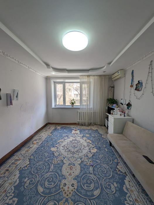 Продаётся 2 комн в 4 мкрне недорого