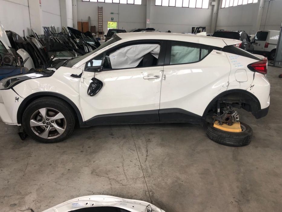 Piese Toyota CH-R 1.8 B Hibryd 2016-2018. 70000 km