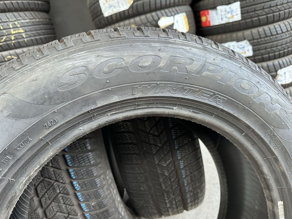 235/60/18 PIRELLI 4бр