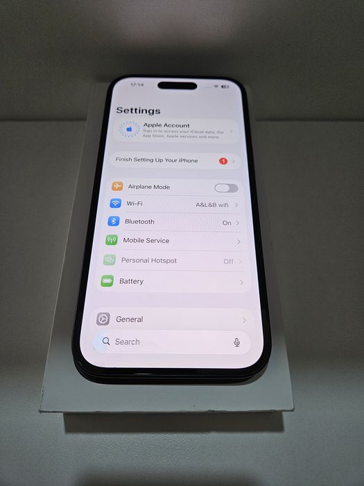 iPhone 15 negru 256GB la cutie