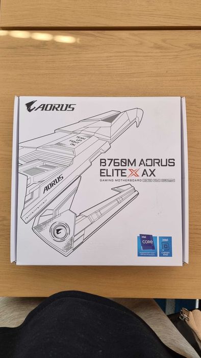 Kit Placa baza alba + Procesor Intel i7 14700k