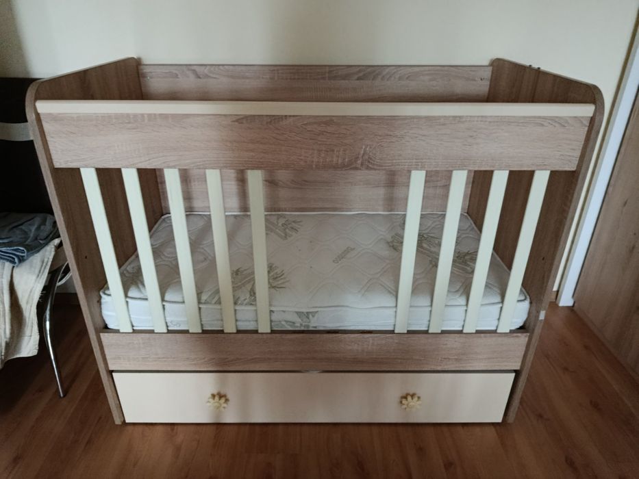 Бебешка кошара за сън