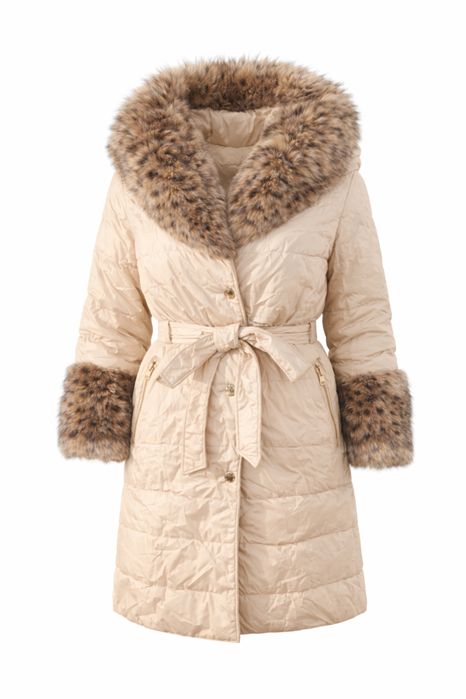 Дамско палто с естествен косъм