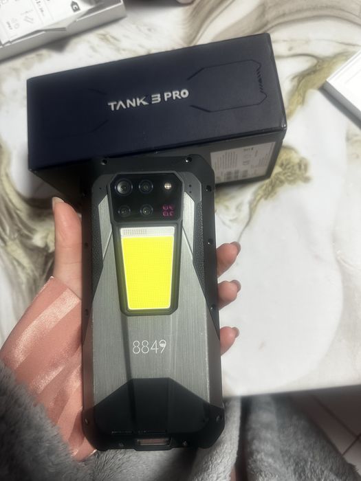 Telefon Tank 3 pro