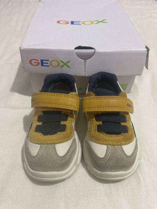Adidasi Geox, marimea 20